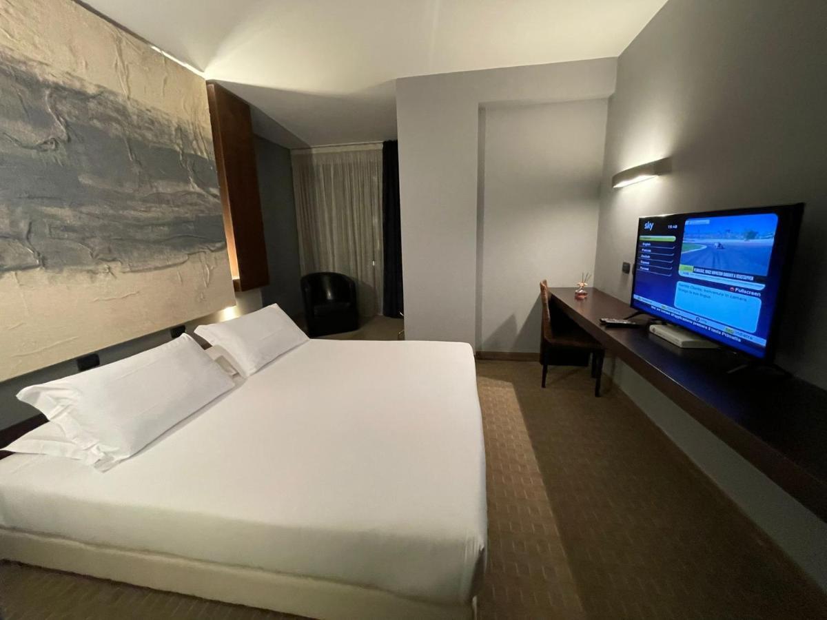 Bes Hotel Cremona Soncino Extérieur photo